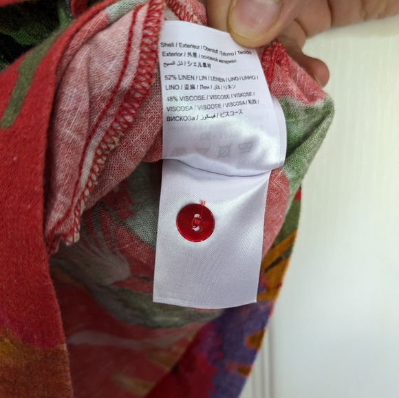 COPY - Farm Rio Red Macaw romper XS - Picture 5 of 7